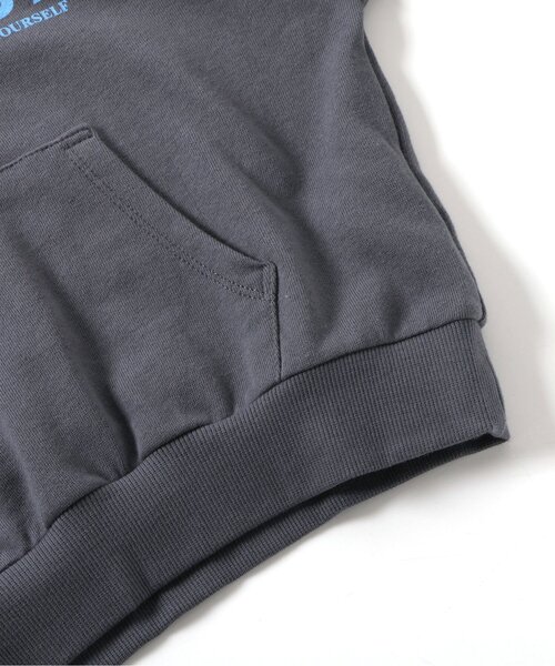 BREEZE(ブリーズ)の「【WEB限定】ゆるシルエットパーカー(パーカー・キッズ・チャコール/ネイビー・110/100/90/80/140/130/120)」の8枚目の写真
