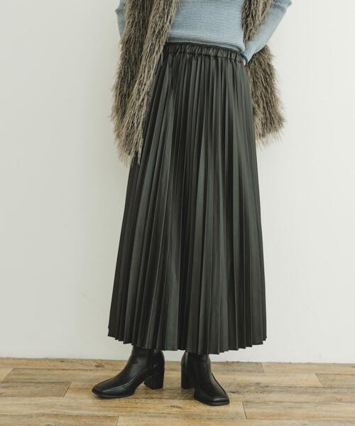 ITEMS URBANRESEARCH(アイテムズ アーバンリサーチ)の「フェイクレザープリーツスカート(スカート・レディース・ブラック/ブラウン・FREE)」の6枚目の写真