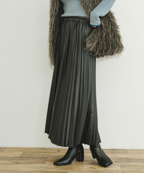 ITEMS URBANRESEARCH(アイテムズ アーバンリサーチ)の「フェイクレザープリーツスカート(スカート・レディース・ブラック/ブラウン・FREE)」の7枚目の写真