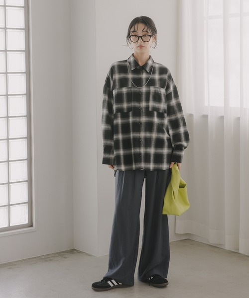 210nouve（トゥージュヌーブ）の「オンブレチェック オーバーサイズ シャツ（シャツ/ブラウス・レディース・ブラック/ホワイト/ベージュ/ブラウン/ブルー・FREE）」の6枚目の写真