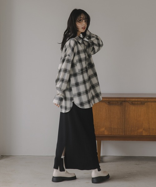 210nouve（トゥージュヌーブ）の「オンブレチェック オーバーサイズ シャツ（シャツ/ブラウス・レディース・ブラック/ホワイト/ベージュ/ブラウン/ブルー・FREE）」の13枚目の写真
