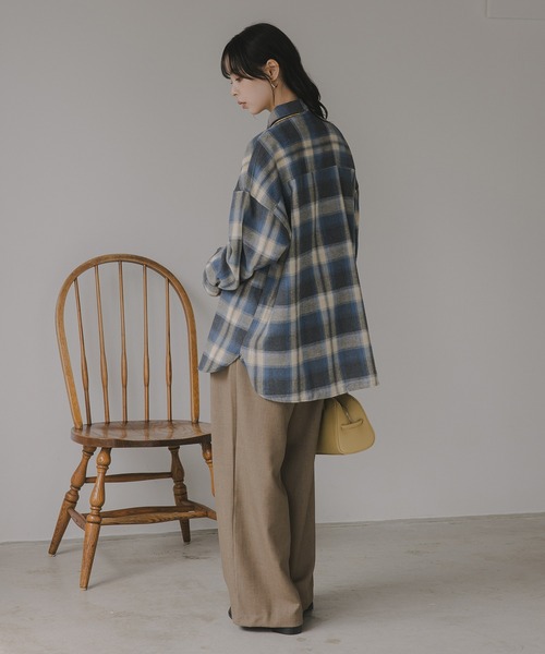 210nouve（トゥージュヌーブ）の「オンブレチェック オーバーサイズ シャツ（シャツ/ブラウス・レディース・ブラック/ホワイト/ベージュ/ブラウン/ブルー・FREE）」の20枚目の写真