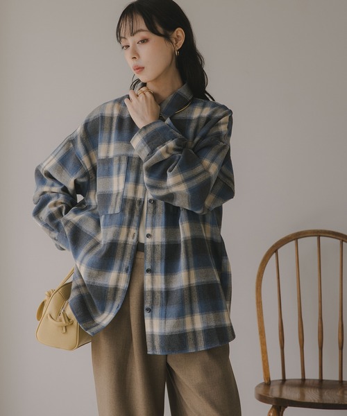 210nouve（トゥージュヌーブ）の「オンブレチェック オーバーサイズ シャツ（シャツ/ブラウス・レディース・ブラック/ホワイト/ベージュ/ブラウン/ブルー・FREE）」の16枚目の写真