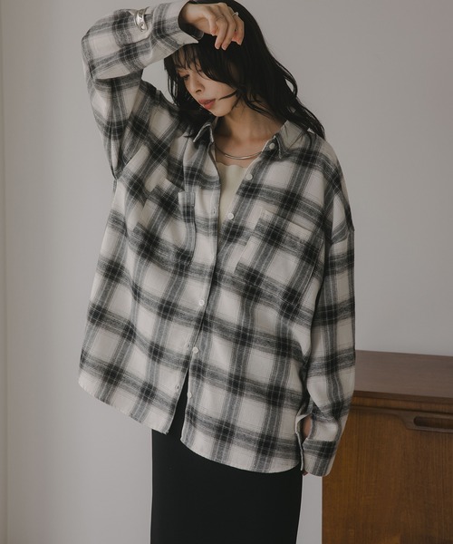 210nouve（トゥージュヌーブ）の「オンブレチェック オーバーサイズ シャツ（シャツ/ブラウス・レディース・ブラック/ホワイト/ベージュ/ブラウン/ブルー・FREE）」の21枚目の写真
