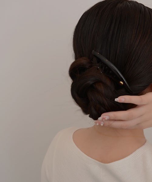 TONE SELECT GOODS（トーンセレクトグッズ）の「【resonance】べっ甲 ゴールドプレート ヘアコーム（その他ヘアアクセサリー・レディース・ベージュ系/ブラック系・FREE）」の4枚目の写真