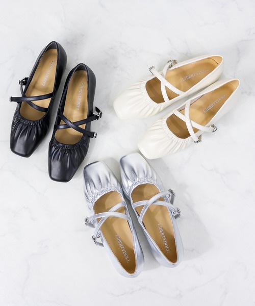 LibertyDoll（リバティードール）の「メリージェーン スクエアトゥギャザーバレエパンプス（バレエシューズ・レディース・アイボリー/シルバー/ブラック・LL/3L/SS/S/M/L）」の11枚目の写真