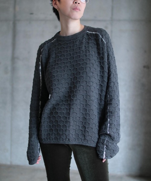 grapevine by k3(グレープバインバイケースリー)の「HEXAGON LONG SLEEVES TEE(ニット/セーター・メンズ・チャコール・M)」の15枚目の写真
