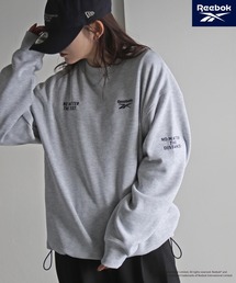 【Reebok/リーボック】 別注 3ポイント刺繍裾ドロストクルーネックスウェット