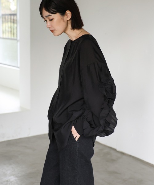 select MOCA Et(セレクトモカエト)の「【Et】Ruffled Sleeve Blouse(シャツ/ブラウス・レディース・ブラック/ホワイト・FREE)」の16枚目の写真