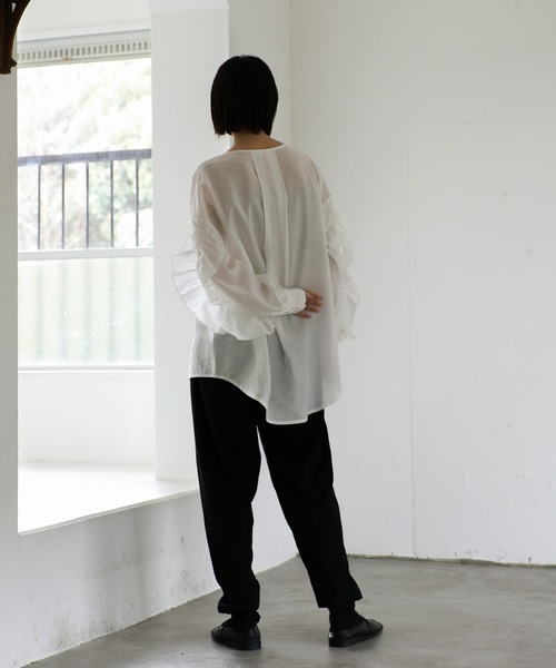 select MOCA Et(セレクトモカエト)の「【Et】Ruffled Sleeve Blouse(シャツ/ブラウス・レディース・ブラック/ホワイト・FREE)」の10枚目の写真