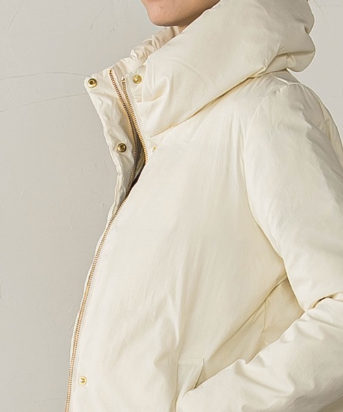 ketty（ケティ）の「マイクロタフタミドルダウンコート（ダウンジャケット/コート・レディース・ベージュ/ブラック/ライトグレー/オフホワイト・M）」の7枚目の写真