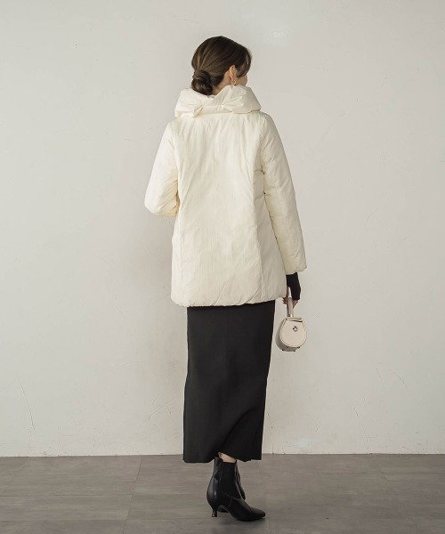 ketty（ケティ）の「マイクロタフタミドルダウンコート（ダウンジャケット/コート・レディース・ベージュ/ブラック/ライトグレー/オフホワイト・M）」の8枚目の写真