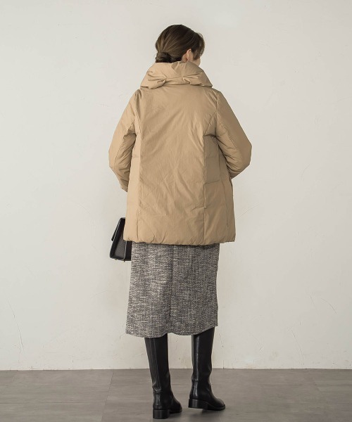 ketty（ケティ）の「マイクロタフタミドルダウンコート（ダウンジャケット/コート・レディース・ベージュ/ブラック/ライトグレー/オフホワイト・M）」の18枚目の写真