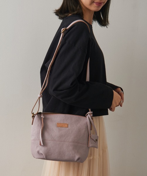toleur（トーラ）の「【toleur】カウレザーショルダー 11966（ショルダーバッグ・レディース・ブラック/グレイッシュベージュ/キャメル/オリーブ/パープル・FREE）」の16枚目の写真