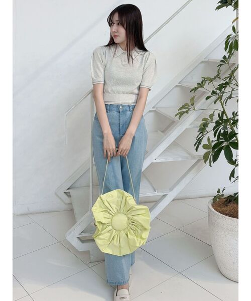 MERCURYDUO(マーキュリーデュオ)の「BIGフラワーBAG(ハンドバッグ・レディース・ライトブルー/ライム・FREE)」の5枚目の写真
