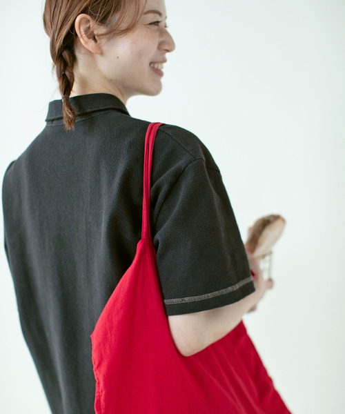 PAR ICI（パーリッシィ）の「アメリカンドライカノコ 配色ステッチポロシャツ（ポロシャツ・レディース・ブラック/アイボリー・FREE）」の9枚目の写真