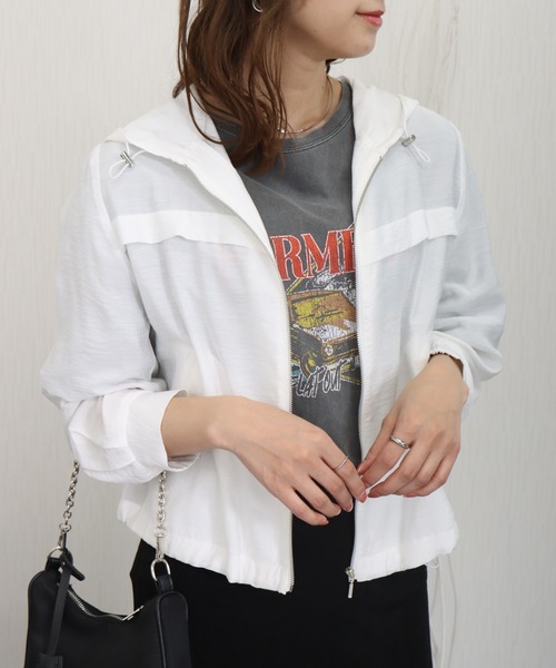 libelle more（リベル モア）の「シアーマウンテンパーカー　フード付きブルゾン（マウンテンパーカー・レディース・ブラック/ベージュ/オフホワイト/カーキ/ミント・M）」の2枚目の写真