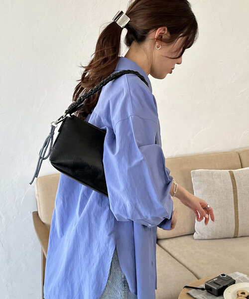 DISCOAT（ディスコート）の「メッシュハンドルミニホーボーバッグ（ショルダーバッグ・レディース・シルバー/キャメル/ブラック・FREE）」の17枚目の写真