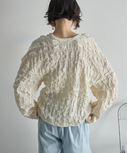 THE YOn(ザヨン)の「2WAYリップルジャガードタックスリーブWジップトップス(シャツ/ブラウス・レディース・アイボリー/ブラック・FREE)」の9枚目の写真