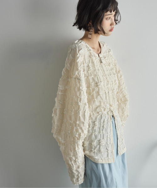 THE YOn(ザヨン)の「2WAYリップルジャガードタックスリーブWジップトップス(シャツ/ブラウス・レディース・アイボリー/ブラック・FREE)」の8枚目の写真