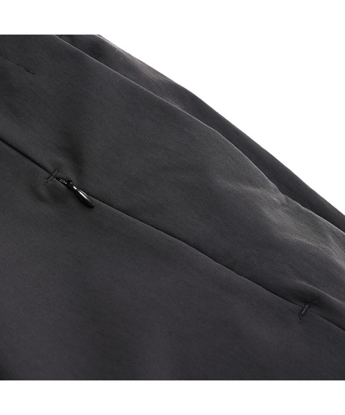 NEW BALANCE（ニューバランス）の「MET24 Oversize Single Jacket（テーラードジャケット・メンズ・ブラック/カーキブラウン・LARGE/MEDIUM/SMALL/XX-LARGE/X-LARGE）」の10枚目の写真