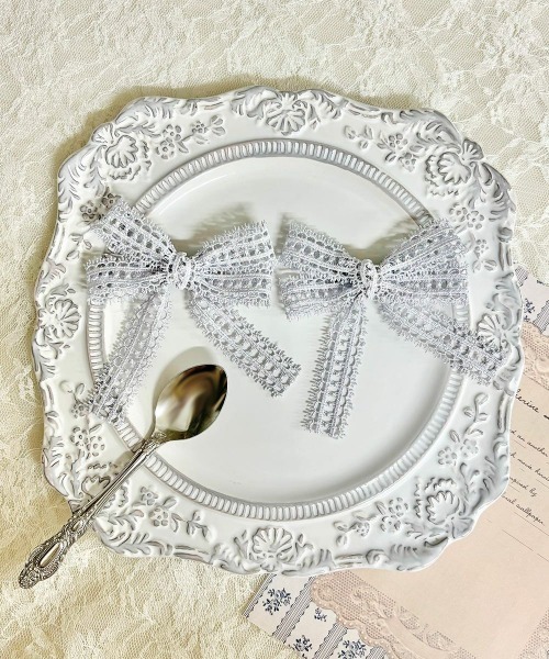 F i.n.t(フィント)の「レースリボンヘアクリップセット/fint フィント(バレッタ/ヘアクリップ・レディース・ブルーグレー/オフホワイト・FREE)」の7枚目の写真