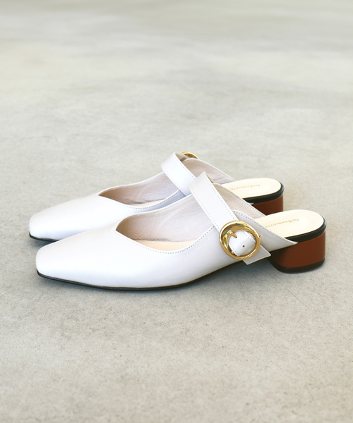 Au BANNISTER(オゥバニスター)の「メリージェーンミュールパンプス(サンダル・レディース・イエロー/ブラック/アイボリー/その他/ピンクゴールド・37/38/36/39/35)」の2枚目の写真