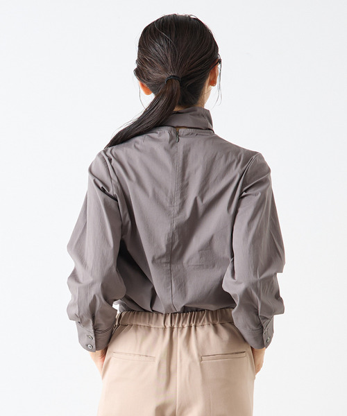 LOGEMENT DE CLAIRE（ロジュモンドクレール）の「モックネックブラウス（シャツ/ブラウス・レディース・グレー/オフホワイト/ブルー・FREE）」の19枚目の写真