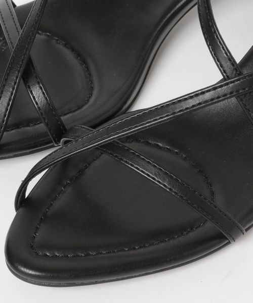 eL(エル)の「【eL】Narrow Strap Sandal/286420(サンダル・レディース・レッド/ブラック・MEDIUM/LARGE)」の16枚目の写真