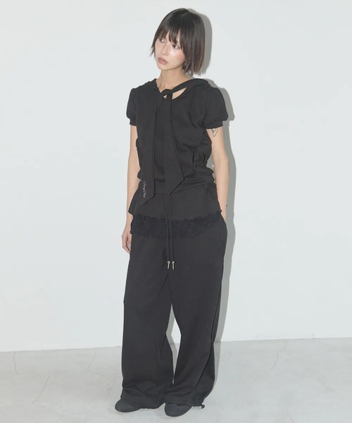 [FANCY CLUB] FRILL LACE BUTTON SWEATPANTS★韓国★関税込み★ FANCY CLUB】FRILL LACE BUTTON SWEATPANTS / 【ファンシー