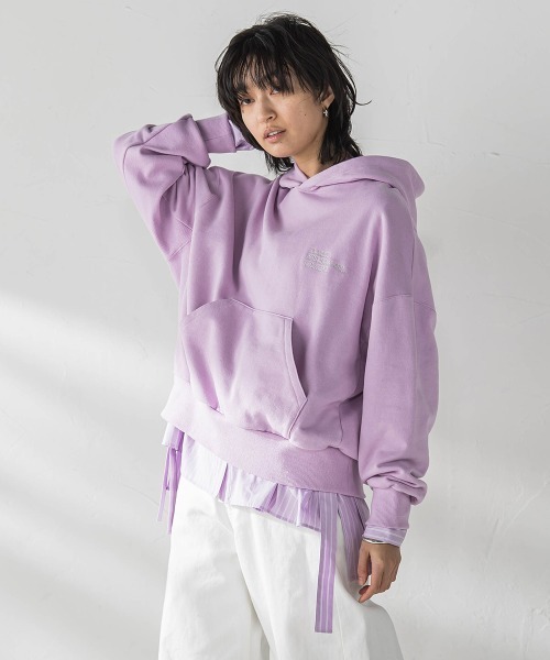 MAYSON GREY(メイソングレイ)の「刺繍ロゴパーカー≪洗濯機で洗える≫(パーカー・レディース・ライトグレー/ブルー/パープル・M)」の15枚目の写真