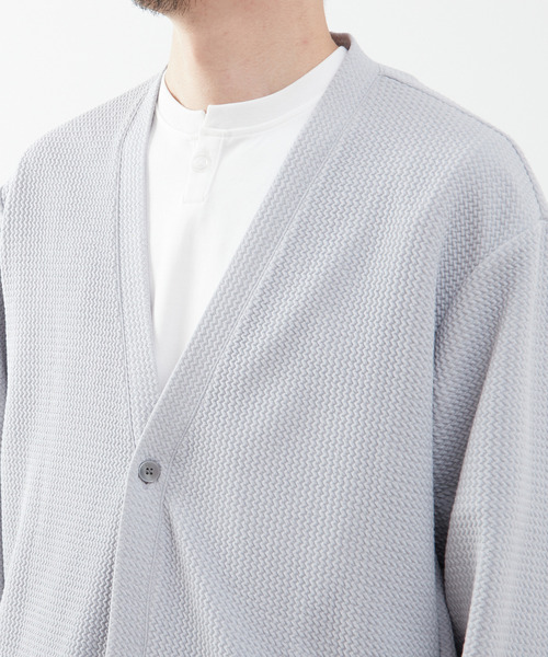 MEN'S MELROSE（メンズメルローズ）の「トロミブリスターワンボタンカーディガン（カーディガン/ボレロ・メンズ・ネイビー/ライトグレー/ブラウン・2/4/3）」の8枚目の写真