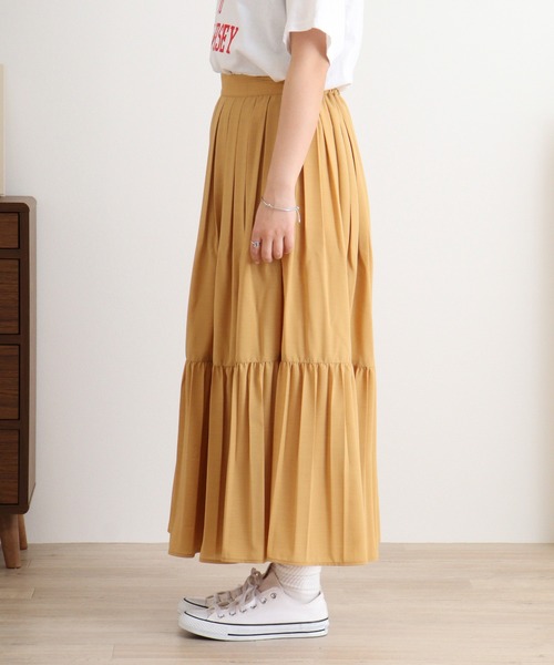 Anna Nicola(アンナニコラ)の「Anna Nicola プリーツ切り替え タックフレアロングスカート(スカート・レディース・キャメル/ブラック/ライム・38)」の9枚目の写真