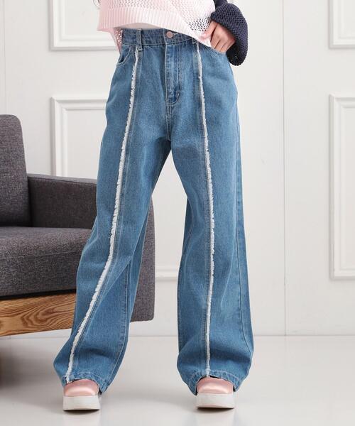 PINK-latte（ピンクラテ）の「センターフリンジデニムパンツ（その他パンツ・キッズ・ベビーピンク/ブルー系その他5/ブラック系3・13/14/15 /16）」の2枚目の写真