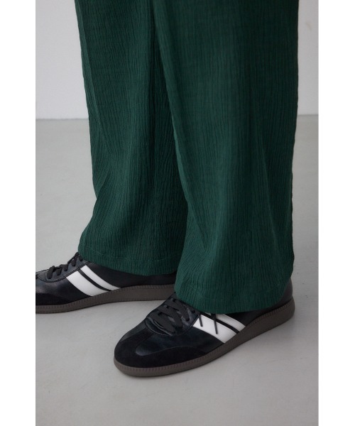 AZUL by moussy(アズールバイマウジー)の「楊柳イージースラックス(スラックス・メンズ・ブラック/カーキ/グレー・MEDIUM/LARGE)」の4枚目の写真