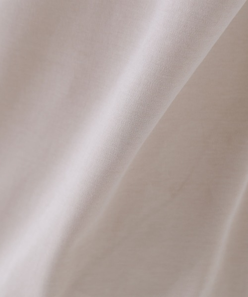 NATURAL BEAUTY BASIC(ナチュラルビューティーベーシック)の「◇サイドスリットスムーストップス(Tシャツ/カットソー・レディース・ベージュ/オフホワイト/チャコールグレー・FREE)」の8枚目の写真