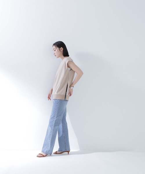 NATURAL BEAUTY BASIC(ナチュラルビューティーベーシック)の「◇サイドスリットスムーストップス(Tシャツ/カットソー・レディース・ベージュ/オフホワイト/チャコールグレー・FREE)」の20枚目の写真