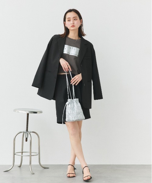 ad thie（アドティエ）の「アソート 箔プリント/ロゴプリント ショート丈Tシャツ（Tシャツ/カットソー・レディース・オフホワイト/チャコール/ブラック/グレー系/ホワイト系/レッド系/ベージュ系/ブラック系/ブルー系・FREE）」の21枚目の写真