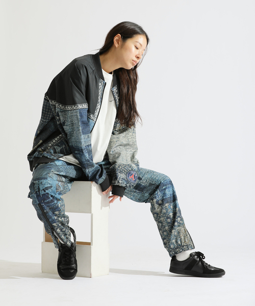 PARIS SAINT-GERMAIN(パリサンジェルマン)の「【Poggy × Paris Saint-Germain】DEAR PSG PRINTED TRACK PANT(その他パンツ・メンズ・ネイビー・MEDIUM/X-LARGE/LARGE)」の4枚目の写真