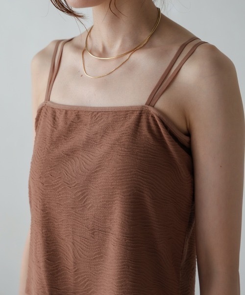Bab（バブ）の「【S・Mサイズ展開】カップ付キショート丈ジャガードキャミソール（キャミソール・レディース・アイボリー/ブラウン/ブラック・MEDIUM/SMALL）」の11枚目の写真