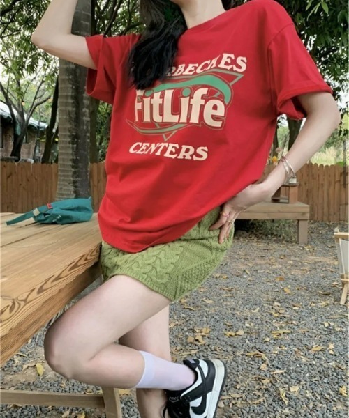 SHEENA(シーナ)の「Fit LifeロゴプリントルーズTシャツ(Tシャツ/カットソー・レディース・ブラック/レッド・M)」の6枚目の写真