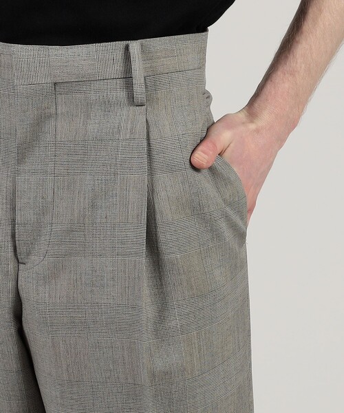 TOMORROWLAND （トゥモローランド）の「ウールシルク 1プリーツ テーパードスラックス（スラックス・メンズ・ネイビー/グレー系その他・44/46/48/50）」の9枚目の写真