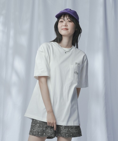 Manhattan Portage（マンハッタンポーテージ）の「S/S Print T-Shirt（Tシャツ/カットソー・メンズ・ホワイト/ブラック/ベージュ/ライトパープル・MEDIUM/SMALL/X-LARGE/LARGE）」の6枚目の写真