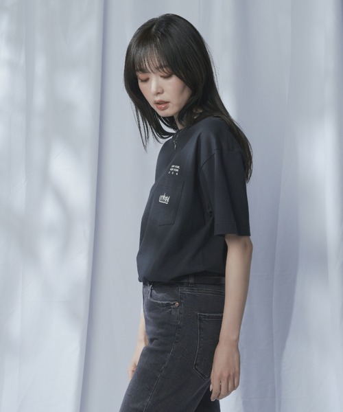 Manhattan Portage（マンハッタンポーテージ）の「S/S Print T-Shirt（Tシャツ/カットソー・メンズ・ホワイト/ブラック/ベージュ/ライトパープル・MEDIUM/SMALL/X-LARGE/LARGE）」の18枚目の写真