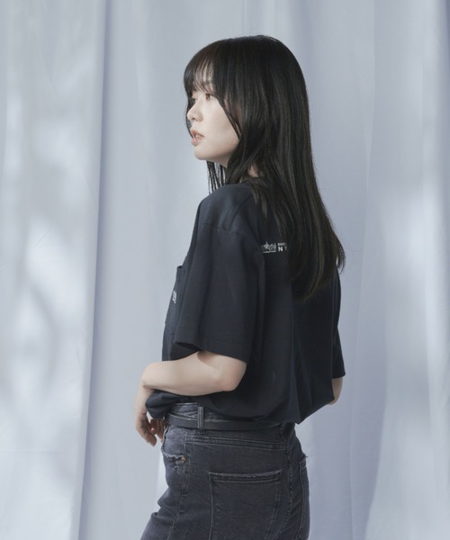 Manhattan Portage（マンハッタンポーテージ）の「S/S Print T-Shirt（Tシャツ/カットソー・メンズ・ホワイト/ブラック/ベージュ/ライトパープル・MEDIUM/SMALL/X-LARGE/LARGE）」の19枚目の写真