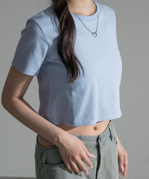 apres jour mignon(アプレジュールミニョン)の「クロップド丈Tシャツ【ZOZOTOWN限定アイテム】(Tシャツ/カットソー・レディース・ブルー系その他/グレー系その他/ピンク系その他/オフホワイト/ブラック/ライトブルー/ライトイエロー・フリー/X-LARGE)」の4枚目の写真