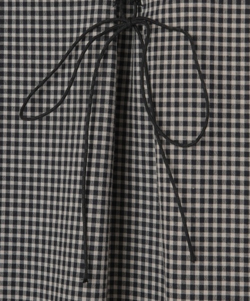 Olu.(オルドット)の「レースアップキャミソールワンピース(ワンピース・レディース・グレー系その他/ブラック×ベージュ・0/1)」の10枚目の写真