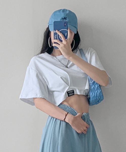 SHEPP(シープ)の「ワイドショートピスネーム半袖トップス(Tシャツ/カットソー・レディース・ブルー/ブラック/ホワイト/チャコール・F)」の2枚目の写真