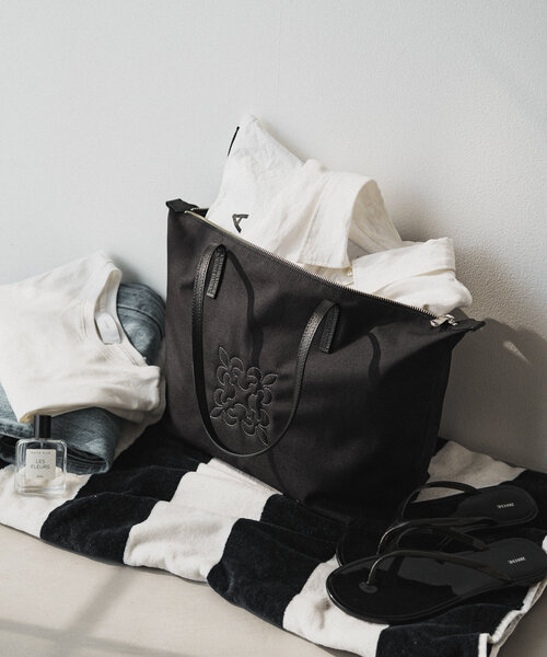 russet（ラシット）の「コーデュラナイロントートバッグ（トートバッグ・レディース・グレイッシュベージュ/ブラック/グレー・FREE）」の2枚目の写真