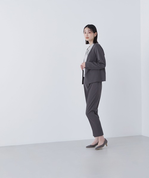 NATURAL BEAUTY BASIC（ナチュラルビューティーベーシック）の「◇サマードライタッチ SETUP ノーカラージャケット（ノーカラージャケット・レディース・ブラウン/ベージュ/チャコールグレー・MEDIUM/SMALL）」の4枚目の写真